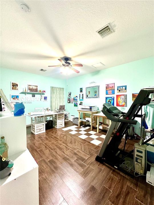 For Sale: $980,000 (4 beds, 3 baths, 3118 Square Feet)