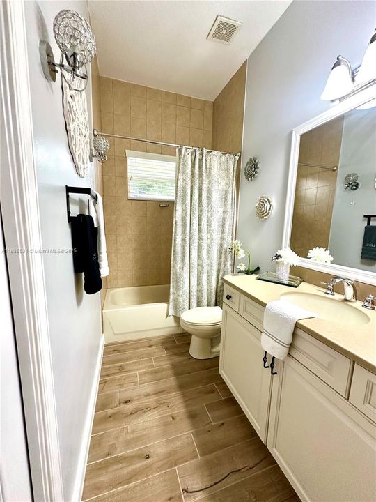 For Sale: $980,000 (4 beds, 3 baths, 3118 Square Feet)