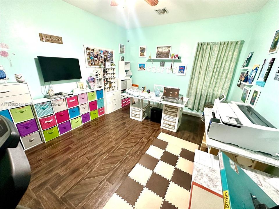 For Sale: $980,000 (4 beds, 3 baths, 3118 Square Feet)