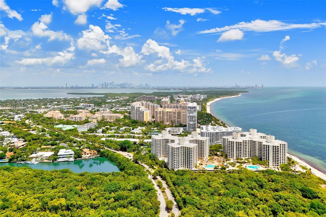 合同活跃: $1,795,000 (2 贝兹, 2 浴室, 1782 平方英尺)