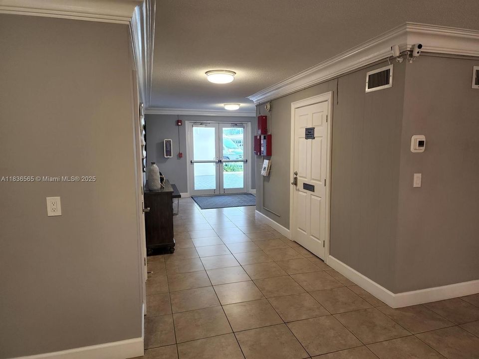 Recientemente alquilado: $1,600 (1 camas, 1 baños, 641 Pies cuadrados)