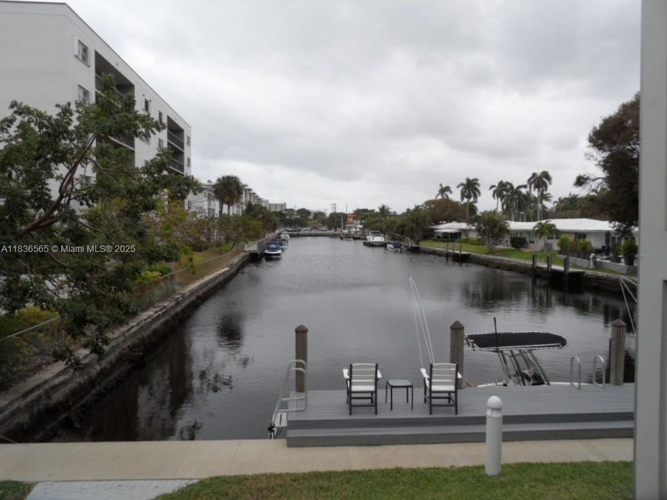 Recientemente alquilado: $1,600 (1 camas, 1 baños, 641 Pies cuadrados)