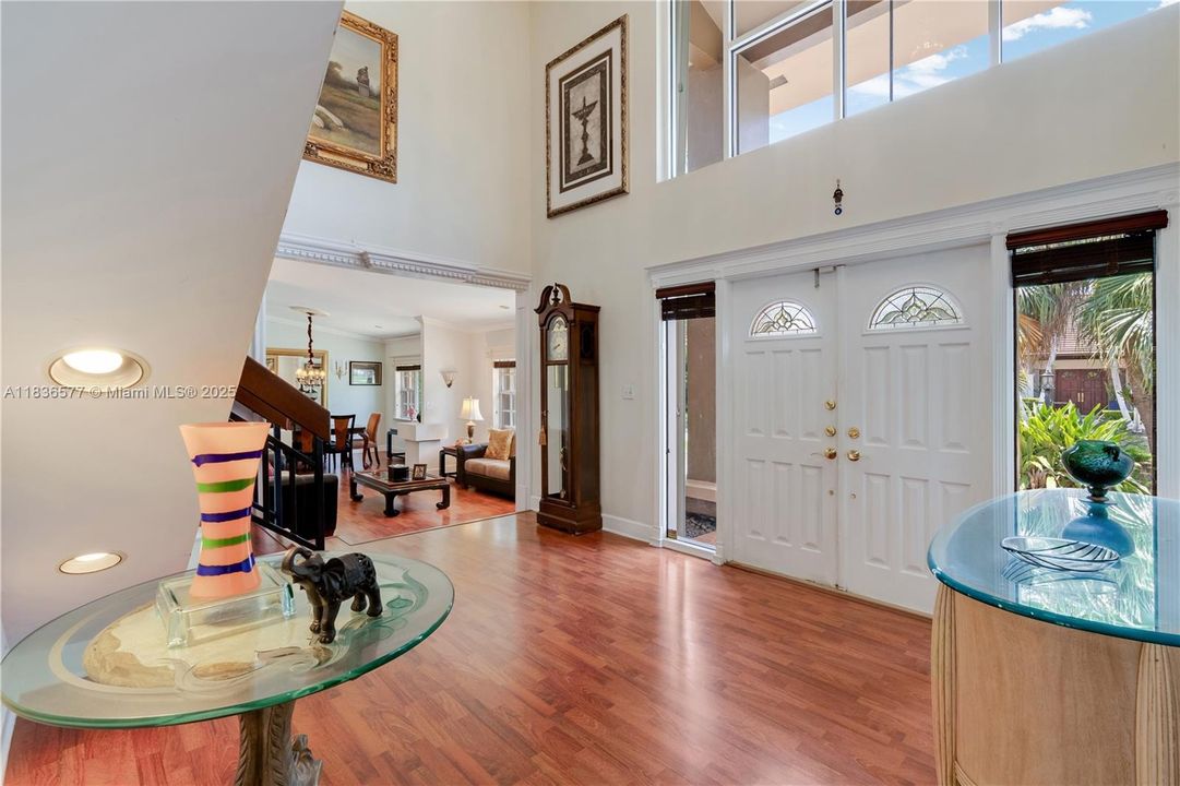 Recently Sold: $980,000 (5 beds, 3 baths, 3621 Square Feet)