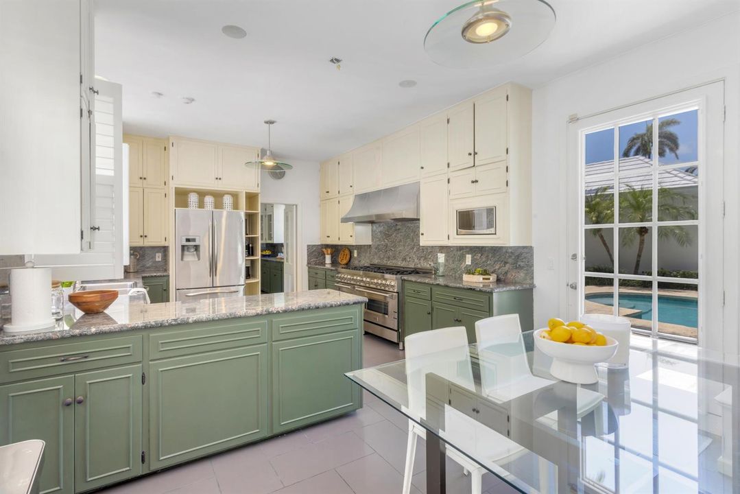 KITCHEN