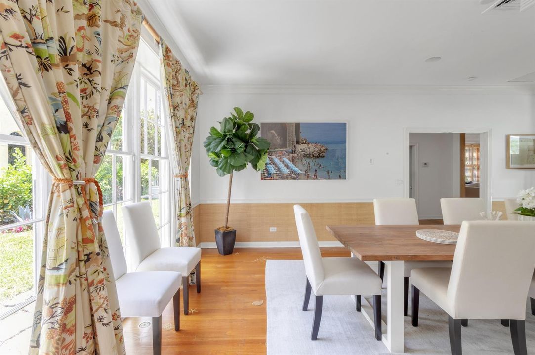 DINING ROOM