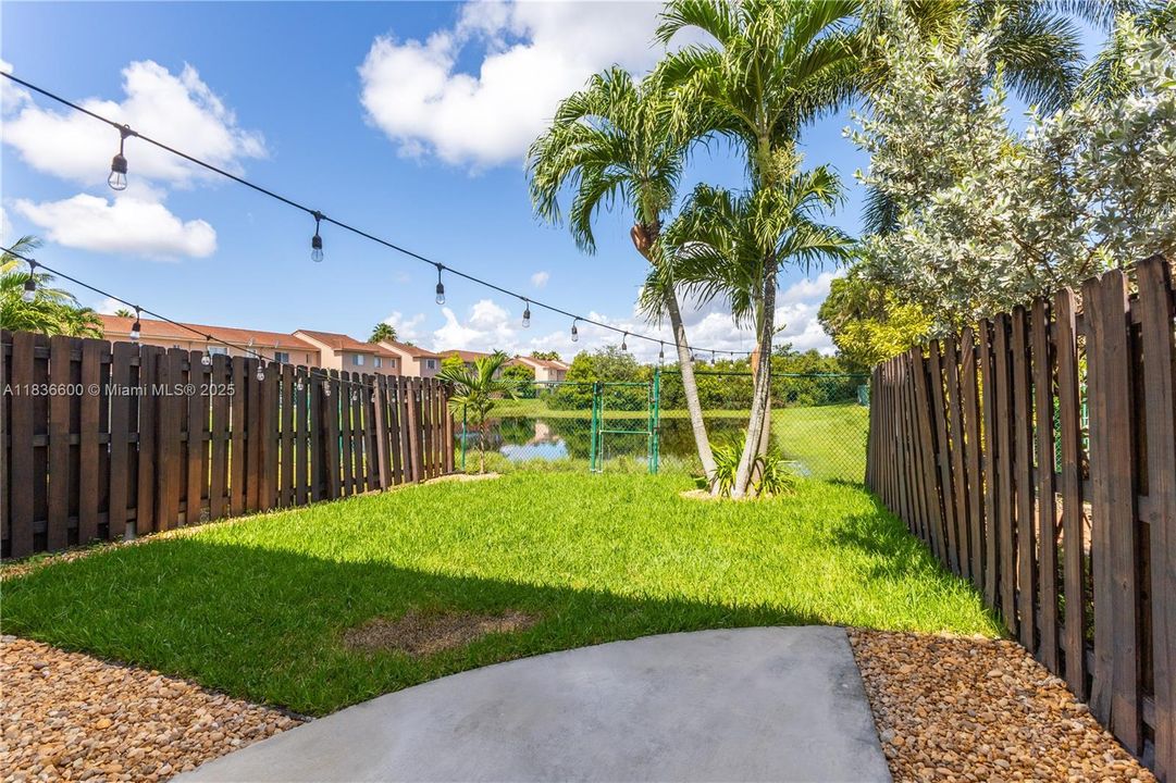 For Rent: $3,500 (3 beds, 2 baths, 1608 Square Feet)