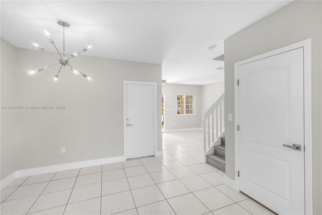 For Rent: $3,500 (3 beds, 2 baths, 1608 Square Feet)