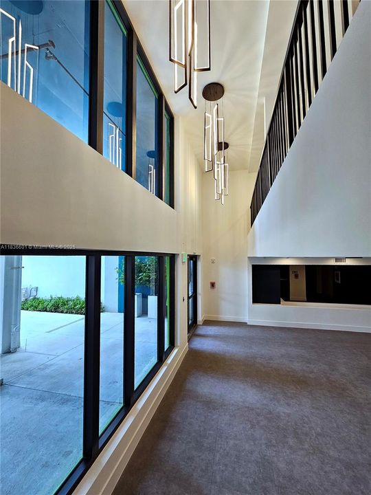 For Rent: $3,205 (2 beds, 2 baths, 1015 Square Feet)