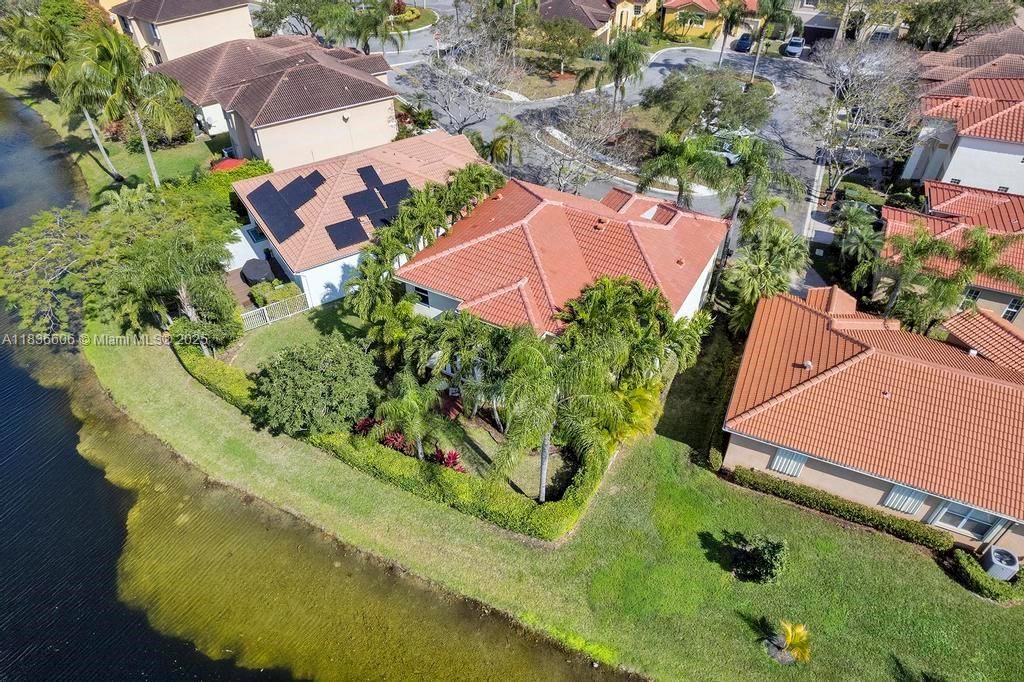 Vendido Recientemente: $799,900 (4 camas, 2 baños, 2091 Pies cuadrados)