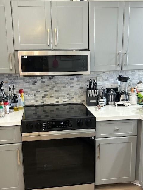 For Sale: $225,000 (2 beds, 1 baths, 1036 Square Feet)