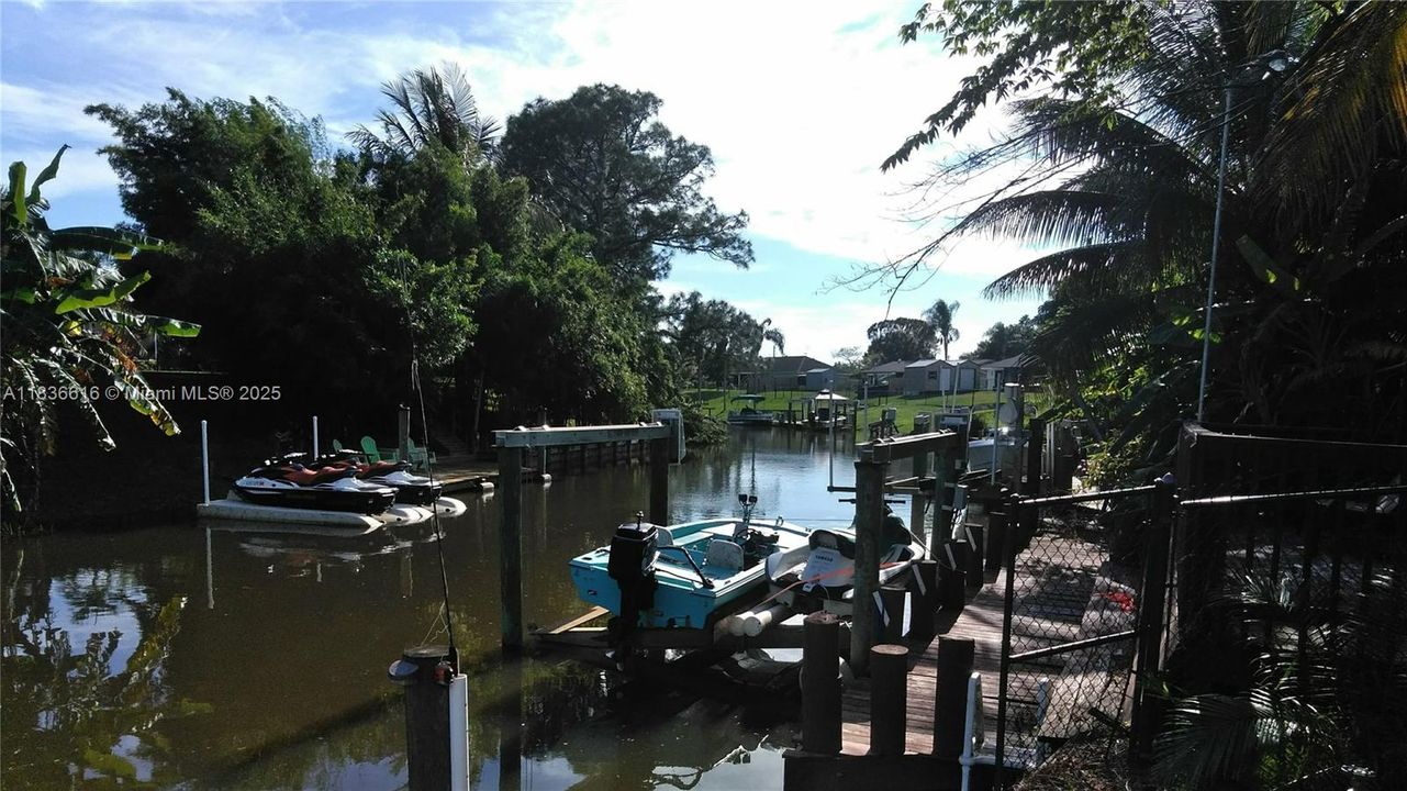 Vendido Recientemente: $620,000 (4 camas, 4 baños, 2512 Pies cuadrados)