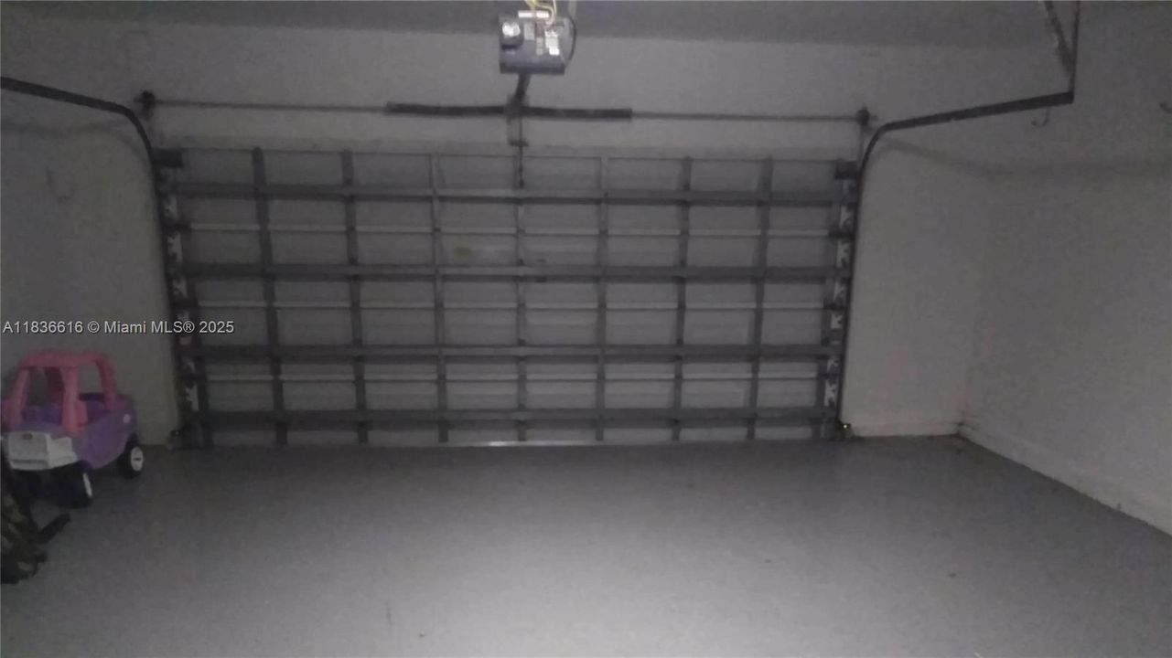 Vendido Recientemente: $620,000 (4 camas, 4 baños, 2512 Pies cuadrados)