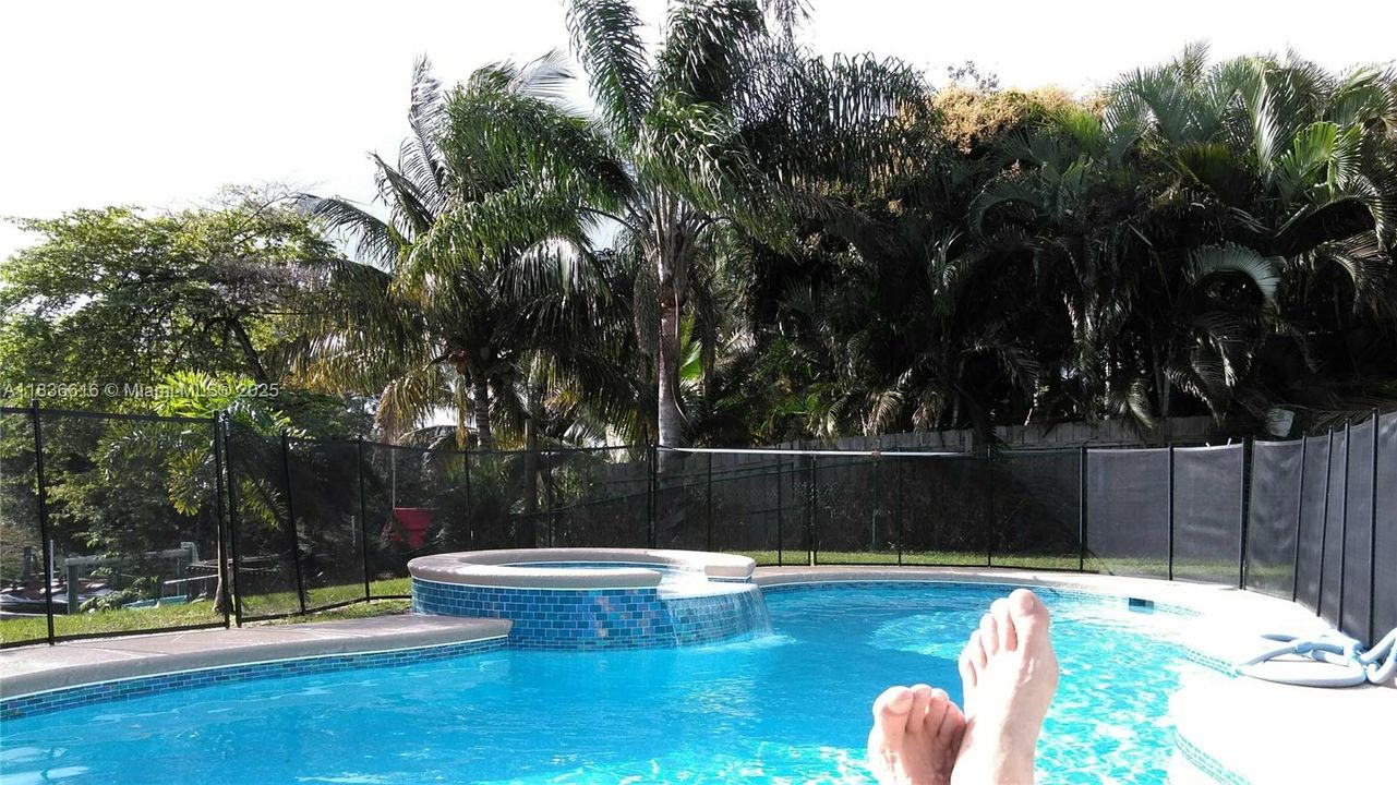 Vendido Recientemente: $620,000 (4 camas, 4 baños, 2512 Pies cuadrados)