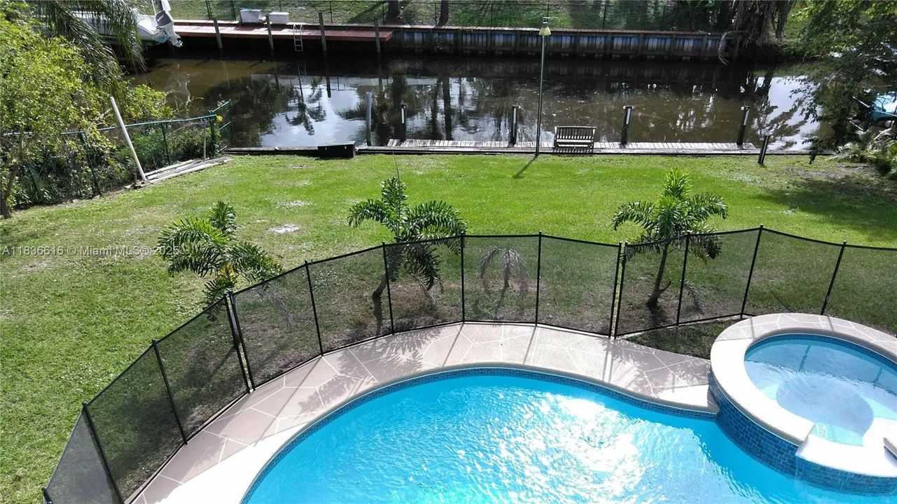 Vendido Recientemente: $620,000 (4 camas, 4 baños, 2512 Pies cuadrados)