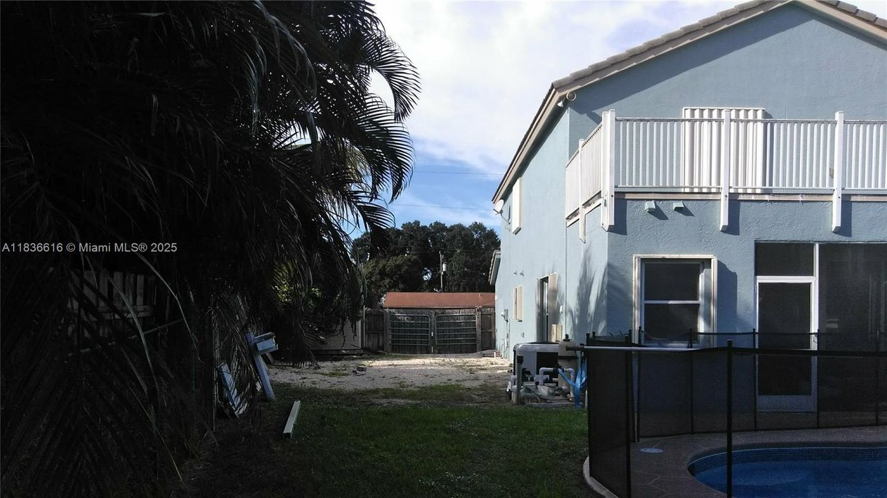 Vendido Recientemente: $620,000 (4 camas, 4 baños, 2512 Pies cuadrados)