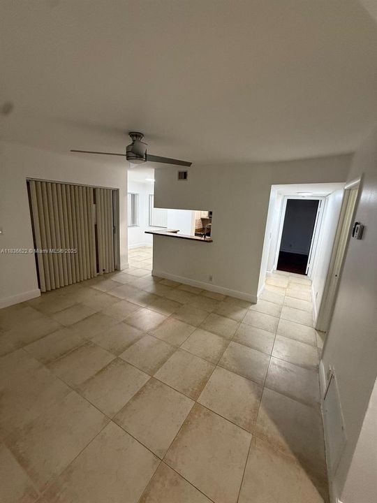 Activo con contrato: $179,000 (2 camas, 1 baños, 835 Pies cuadrados)