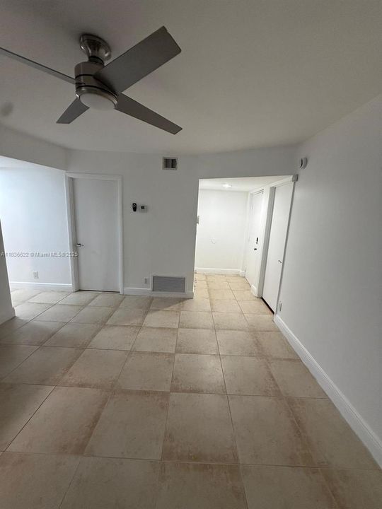 Activo con contrato: $179,000 (2 camas, 1 baños, 835 Pies cuadrados)