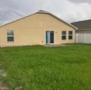 Recently Rented: $2,250 (3 beds, 2 baths, 0 Square Feet)