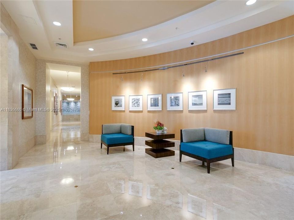 Vendido Recientemente: $1,250,000 (3 camas, 2 baños, 2050 Pies cuadrados)