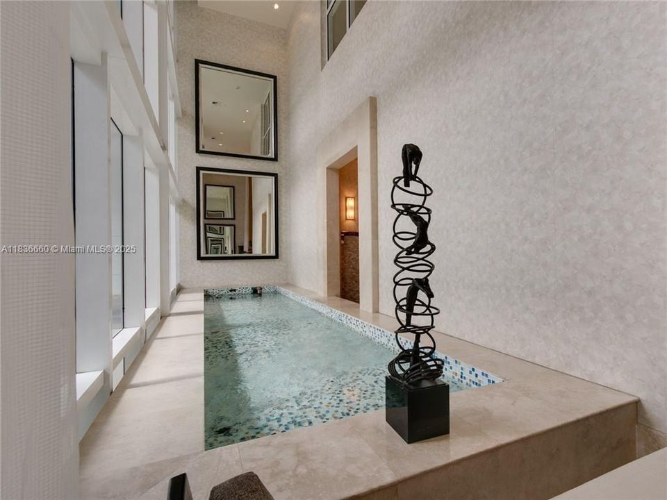 Vendido Recientemente: $1,250,000 (3 camas, 2 baños, 2050 Pies cuadrados)