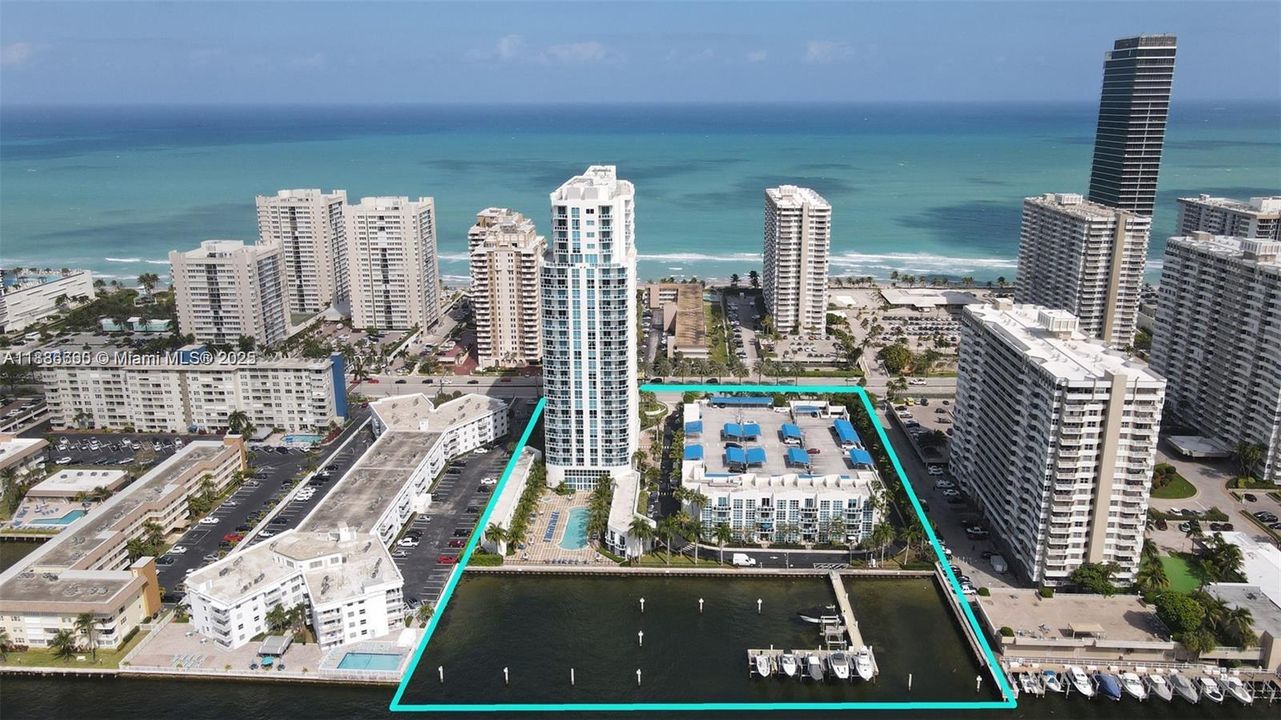 Vendido Recientemente: $1,250,000 (3 camas, 2 baños, 2050 Pies cuadrados)