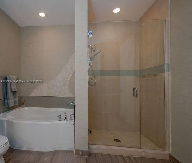 nd bathroom shower - both bathrooms have showers