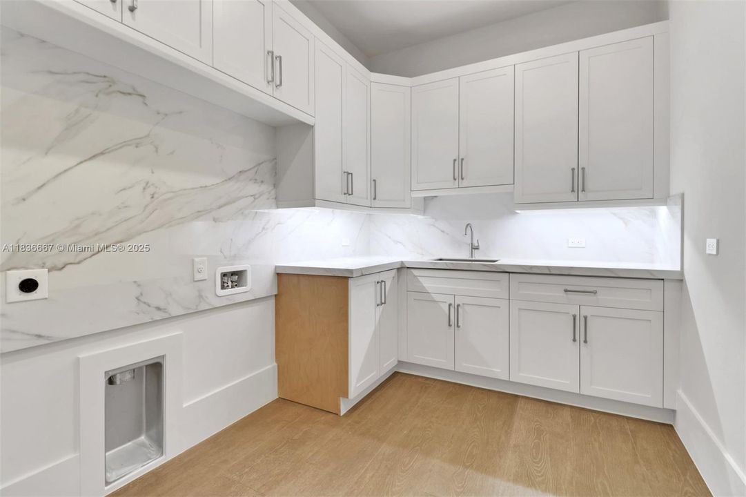 For Sale: $2,350,000 (5 beds, 4 baths, 0 Square Feet)