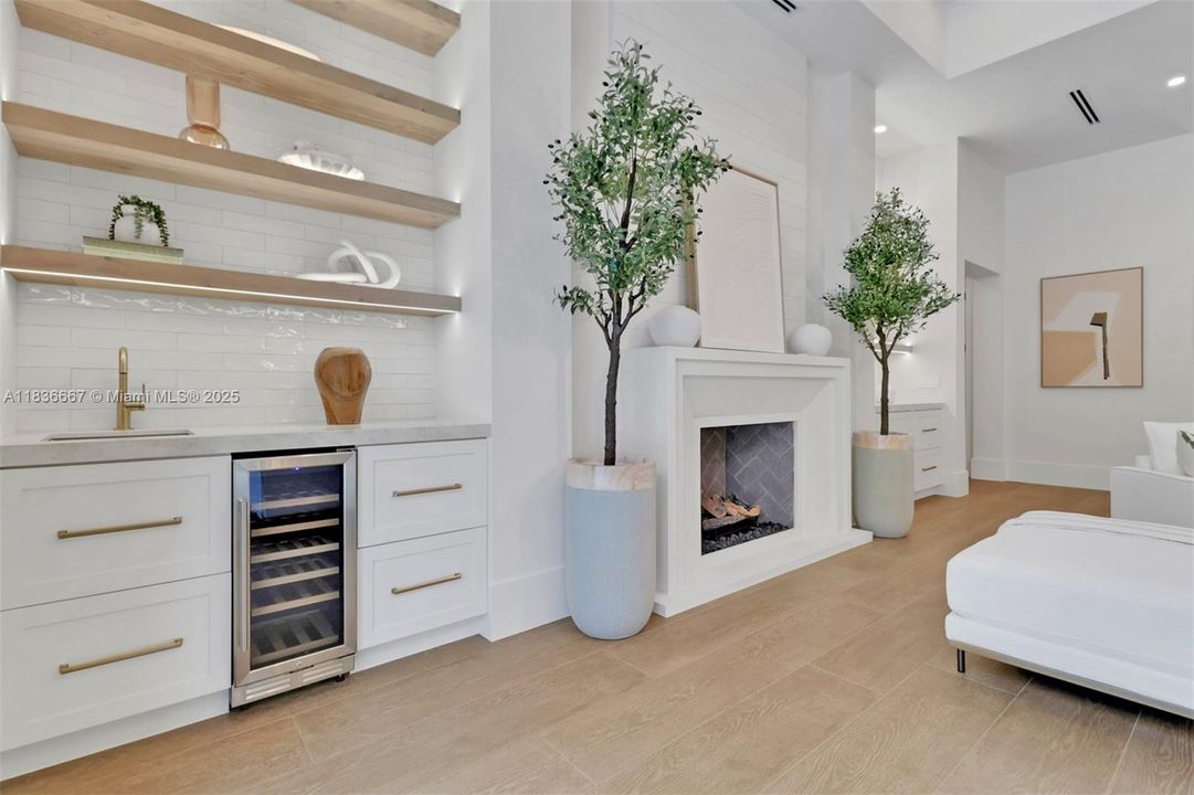 For Sale: $2,350,000 (5 beds, 4 baths, 0 Square Feet)