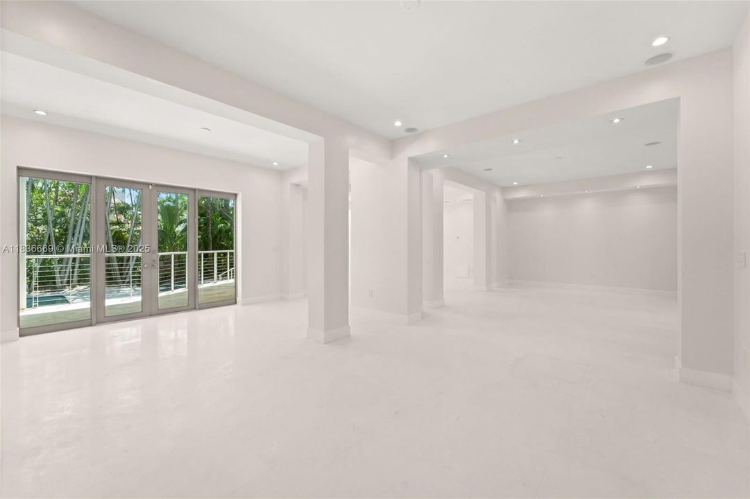 En Venta: $5,000,000 (4 camas, 4 baños, 4256 Pies cuadrados)