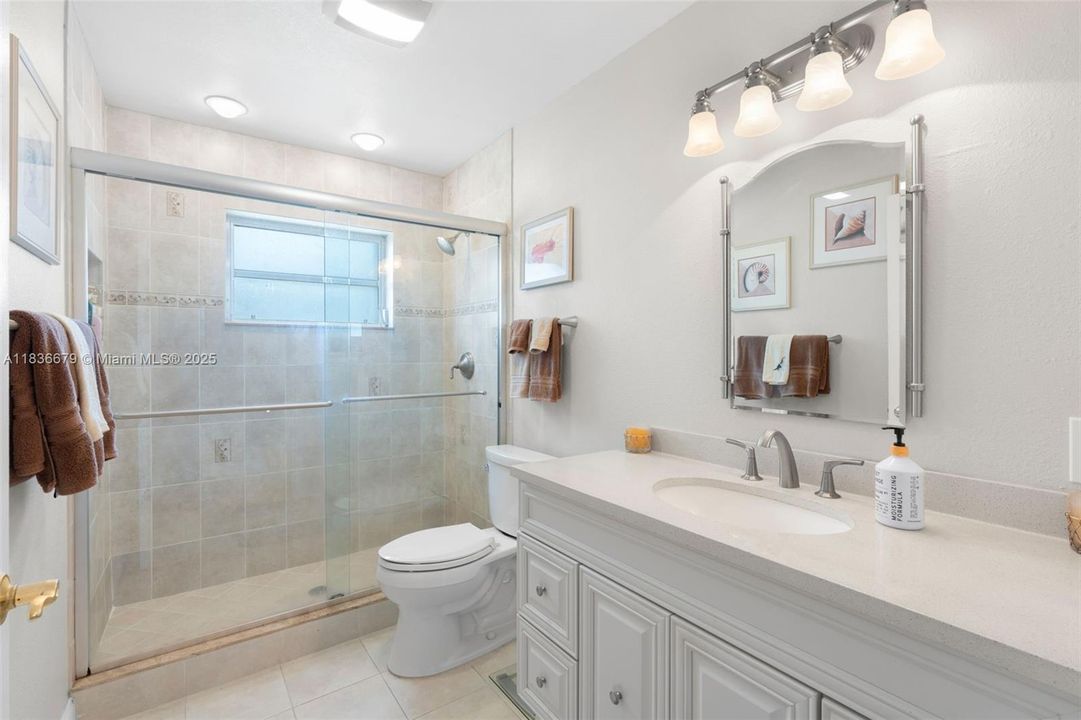 Active With Contract: $605,900 (3 beds, 2 baths, 1789 Square Feet)