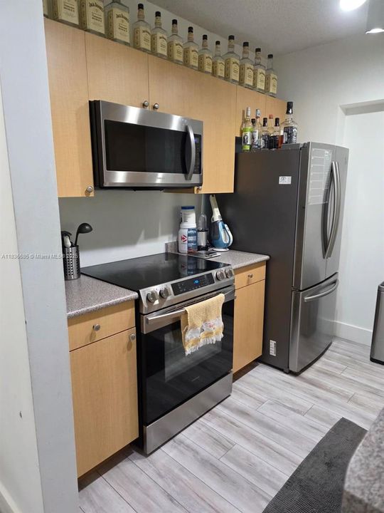 Vendido Recientemente: $260,000 (1 camas, 1 baños, 736 Pies cuadrados)