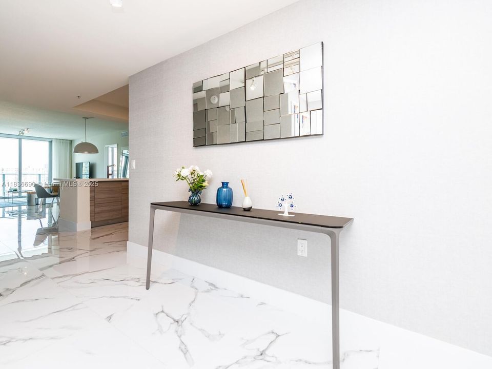 En Venta: $1,250,000 (2 camas, 3 baños, 1541 Pies cuadrados)