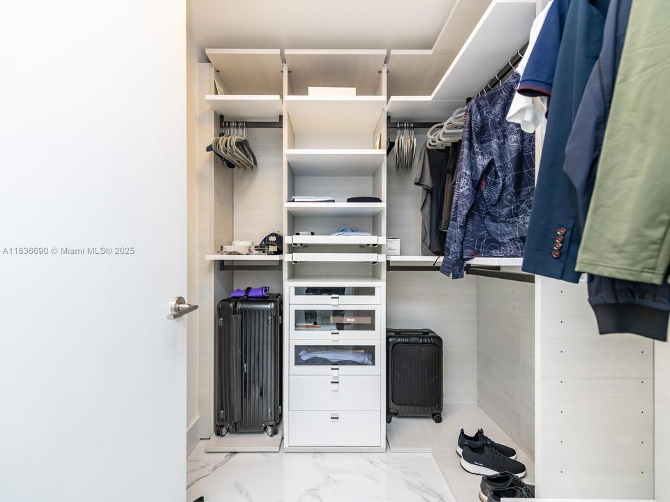 En Venta: $1,250,000 (2 camas, 3 baños, 1541 Pies cuadrados)