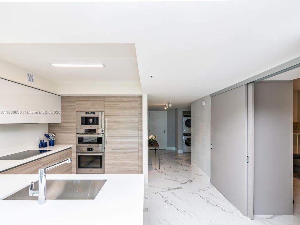 En Venta: $1,250,000 (2 camas, 3 baños, 1541 Pies cuadrados)