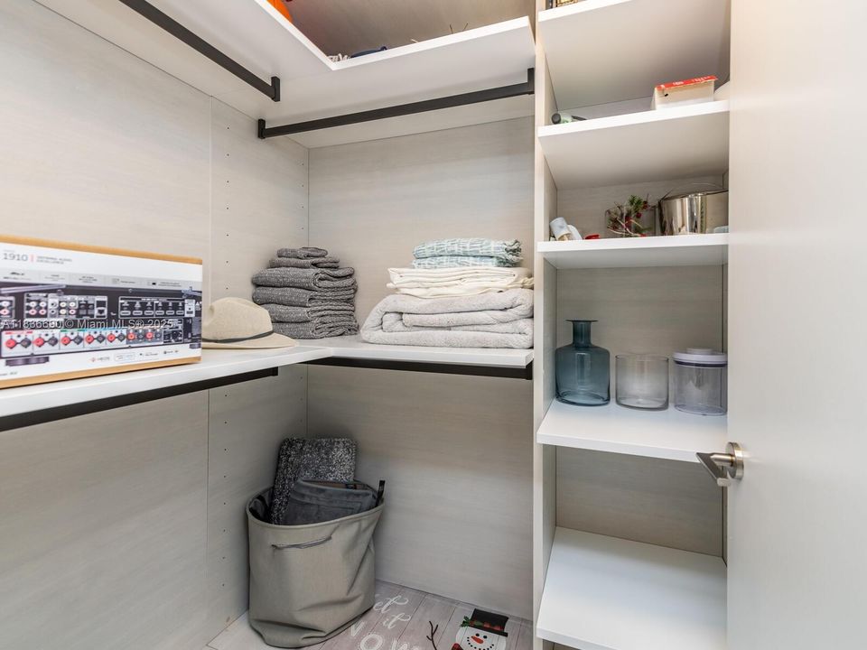 En Venta: $1,250,000 (2 camas, 3 baños, 1541 Pies cuadrados)