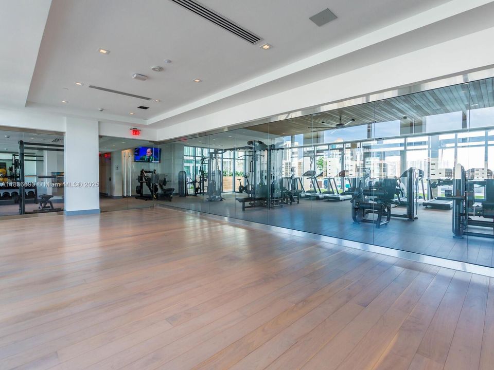 En Venta: $1,250,000 (2 camas, 3 baños, 1541 Pies cuadrados)