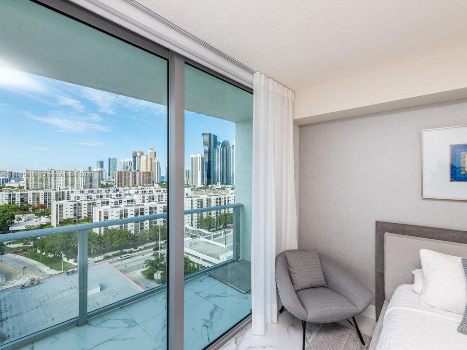 En Venta: $1,250,000 (2 camas, 3 baños, 1541 Pies cuadrados)