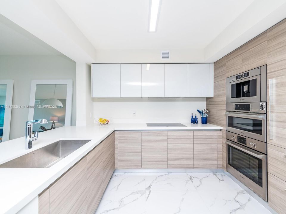 En Venta: $1,250,000 (2 camas, 3 baños, 1541 Pies cuadrados)