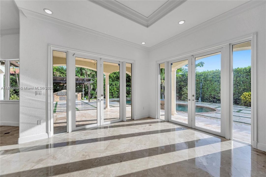 En Venta: $2,780,000 (4 camas, 5 baños, 3748 Pies cuadrados)