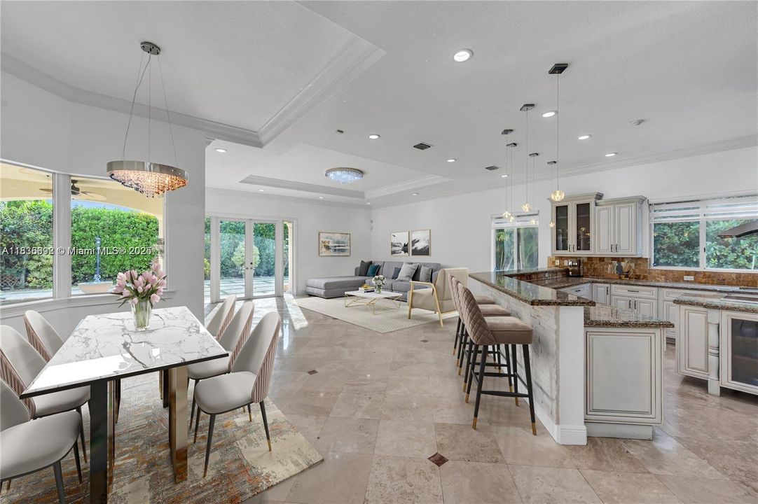 En Venta: $2,780,000 (4 camas, 5 baños, 3748 Pies cuadrados)