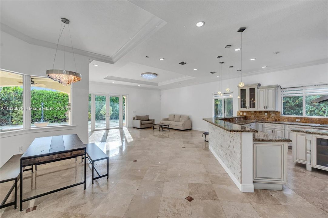 En Venta: $2,780,000 (4 camas, 5 baños, 3748 Pies cuadrados)