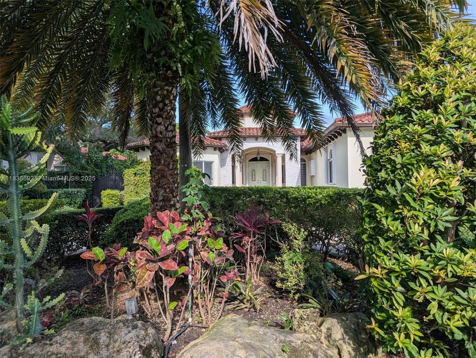 En Venta: $2,780,000 (4 camas, 5 baños, 3748 Pies cuadrados)