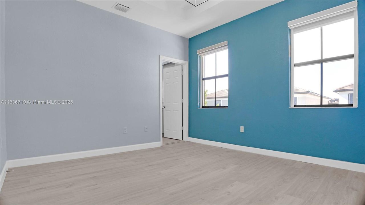 Recently Rented: $3,500 (3 beds, 2 baths, 0 Square Feet)