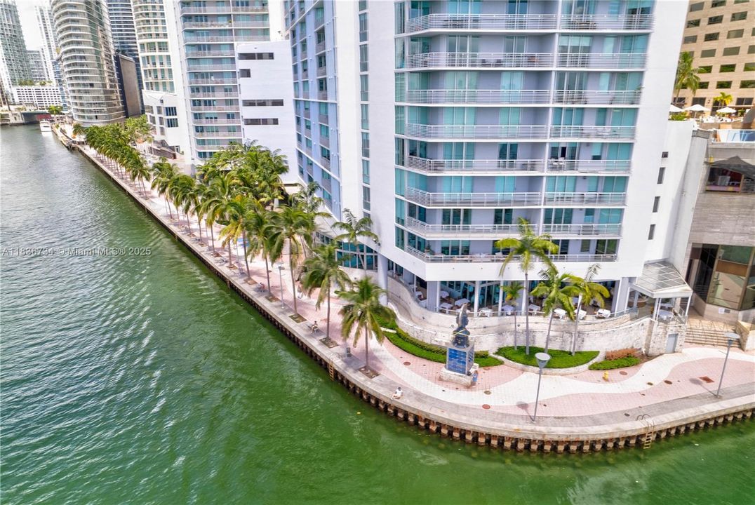 En Venta: $675,000 (2 camas, 2 baños, 1169 Pies cuadrados)