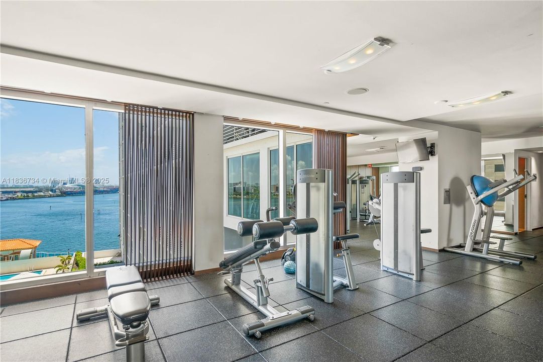 En Venta: $675,000 (2 camas, 2 baños, 1169 Pies cuadrados)
