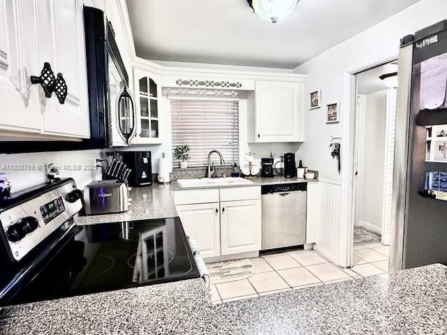 Active With Contract: $199,000 (2 beds, 2 baths, 950 Square Feet)