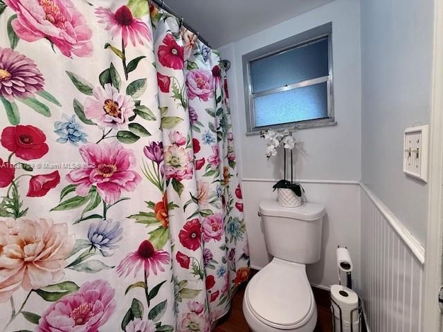 Active With Contract: $199,000 (2 beds, 2 baths, 950 Square Feet)