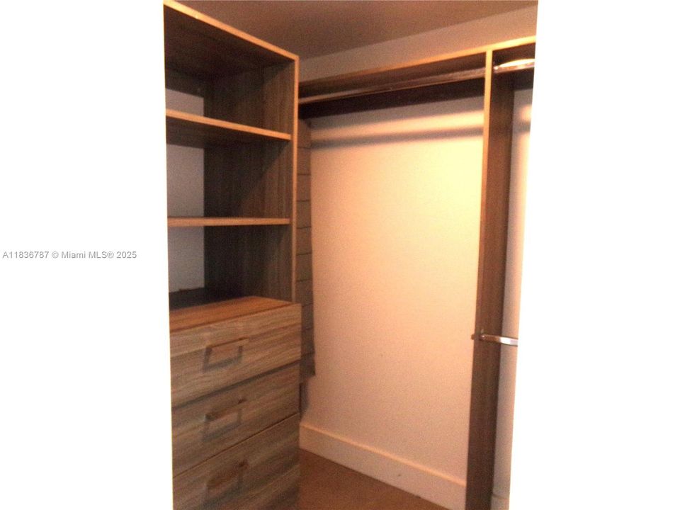 На продажу: $720,000 (2 спален, 2 ванн, 1325 Квадратных фут)