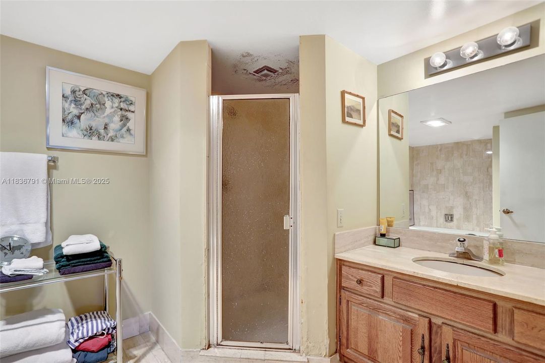 For Sale: $1,185,000 (3 beds, 3 baths, 3340 Square Feet)