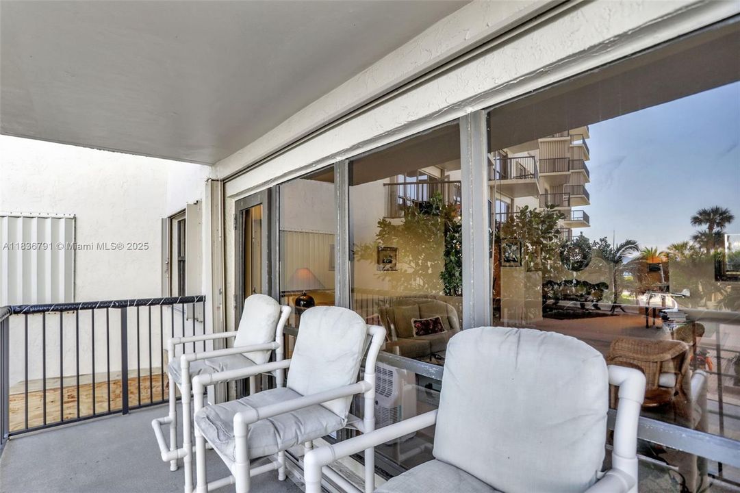 For Sale: $1,185,000 (3 beds, 3 baths, 3340 Square Feet)